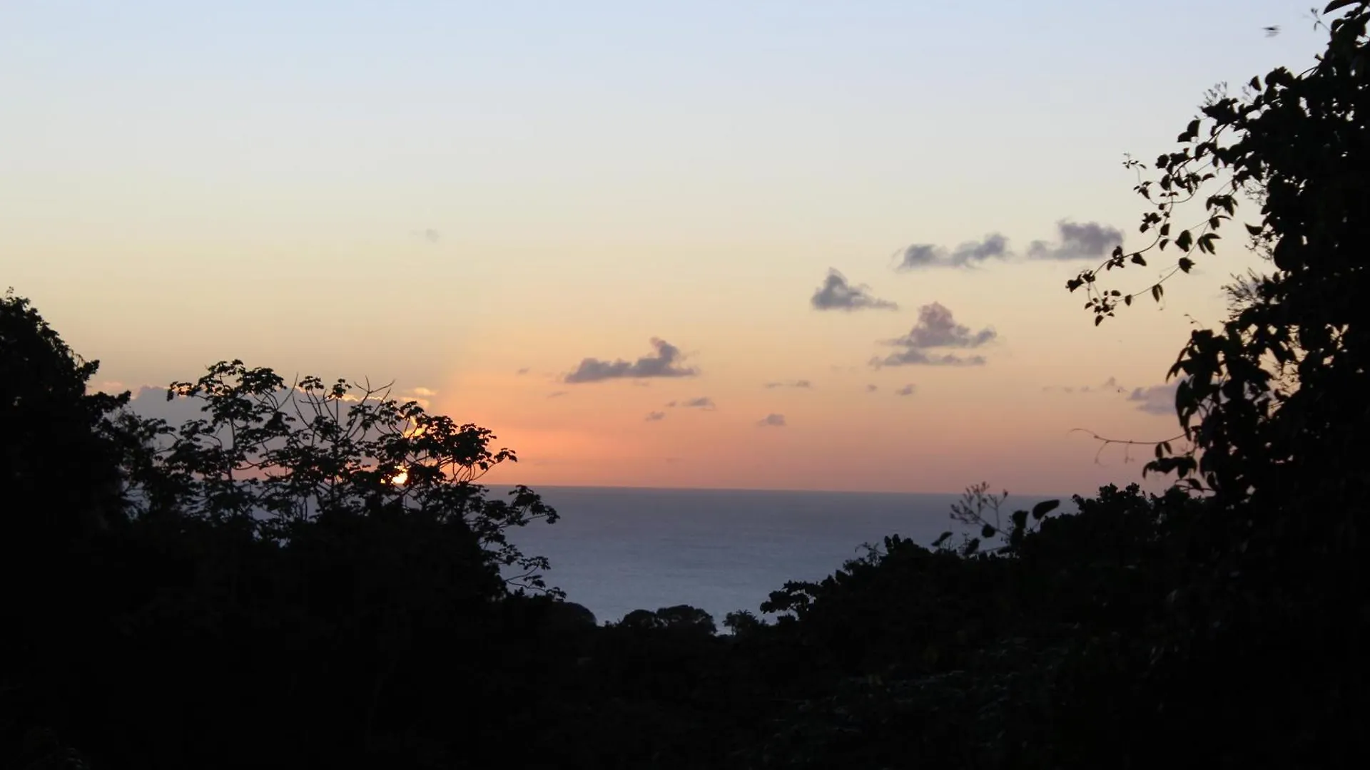 Sunset Apartment Saint James